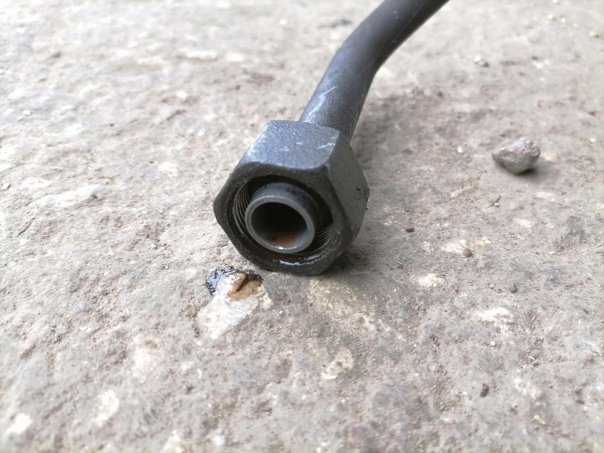 Scania Roolisüsteemi õlitoru 1790993 - خرطوم التوجيه - شاحنة: صورة 4 Scania Roolisüsteemi õlitoru 1790993 - خرطوم التوجيه - شاحنة: صورة 4