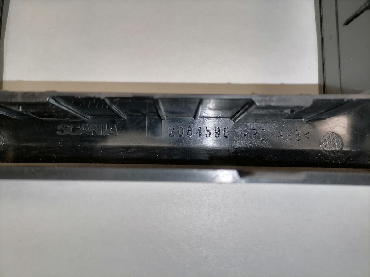Scania Salongi plastik 2084596 - قطع غيار عامة - شاحنة: صورة 4 Scania Salongi plastik 2084596 - قطع غيار عامة - شاحنة: صورة 4