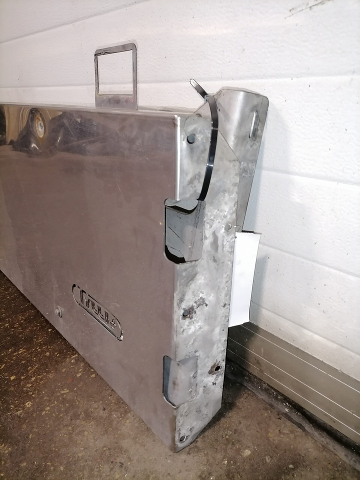 Scania Scania akukasti esine kate - - ديناميكا هوائية/ كابح - شاحنة: صورة 3 Scania Scania akukasti esine kate - - ديناميكا هوائية/ كابح - شاحنة: صورة 3