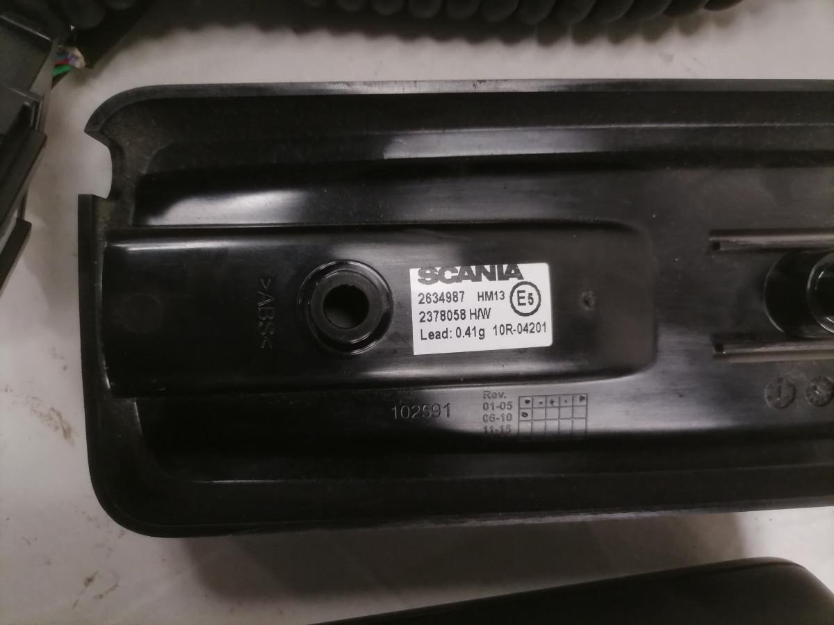Scania Switch, heater 2634987 - تدفئة/ تهوية - شاحنة: صورة 4 Scania Switch, heater 2634987 - تدفئة/ تهوية - شاحنة: صورة 4