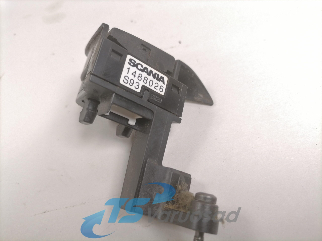 Scania Switch, steering wheel 1488026 - مقود - شاحنة: صورة 2 Scania Switch, steering wheel 1488026 - مقود - شاحنة: صورة 2