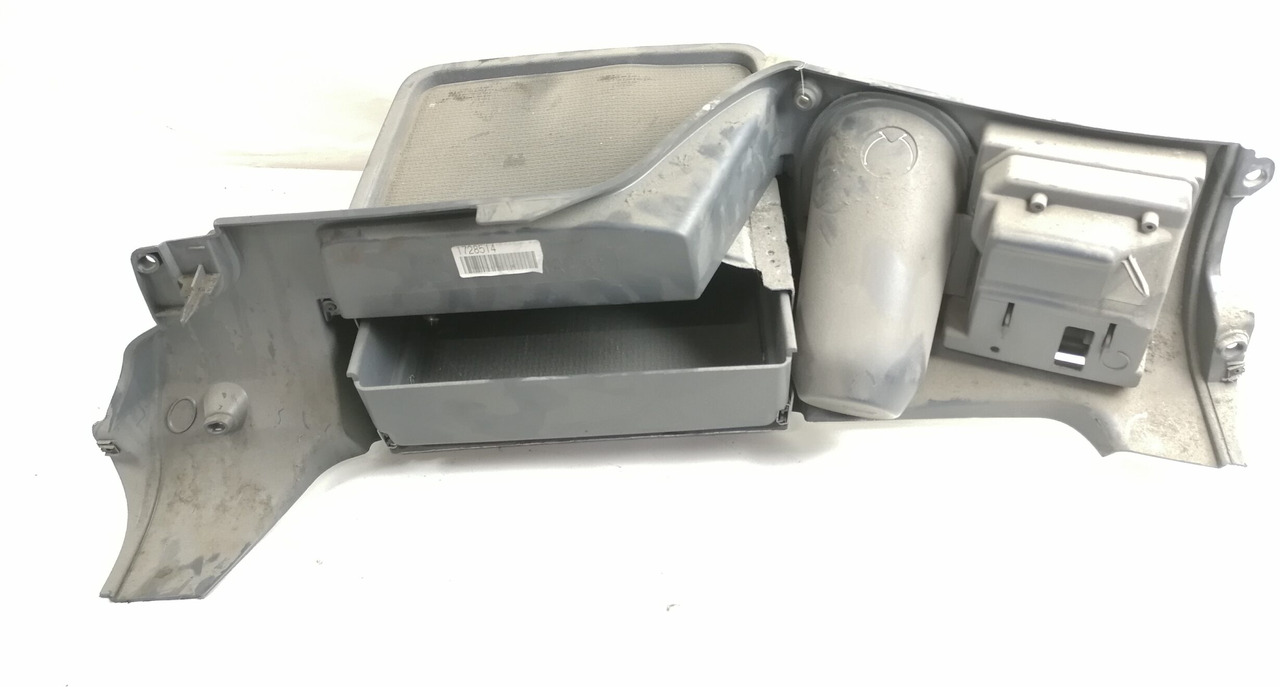 Scania Tool box 1728514 - قطع غيار عامة - شاحنة: صورة 4 Scania Tool box 1728514 - قطع غيار عامة - شاحنة: صورة 4