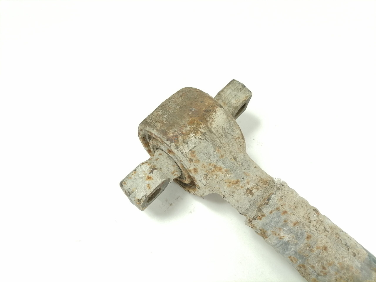 Scania Torque rod 1393298 - المحور و قطع الغيار - شاحنة: صورة 2 Scania Torque rod 1393298 - المحور و قطع الغيار - شاحنة: صورة 2