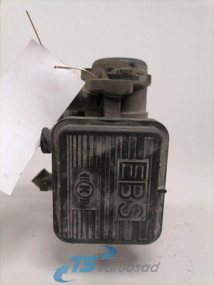 Scania Trailer brake pressure control 1790879 - صمام الفرامل - شاحنة: صورة 4 Scania Trailer brake pressure control 1790879 - صمام الفرامل - شاحنة: صورة 4