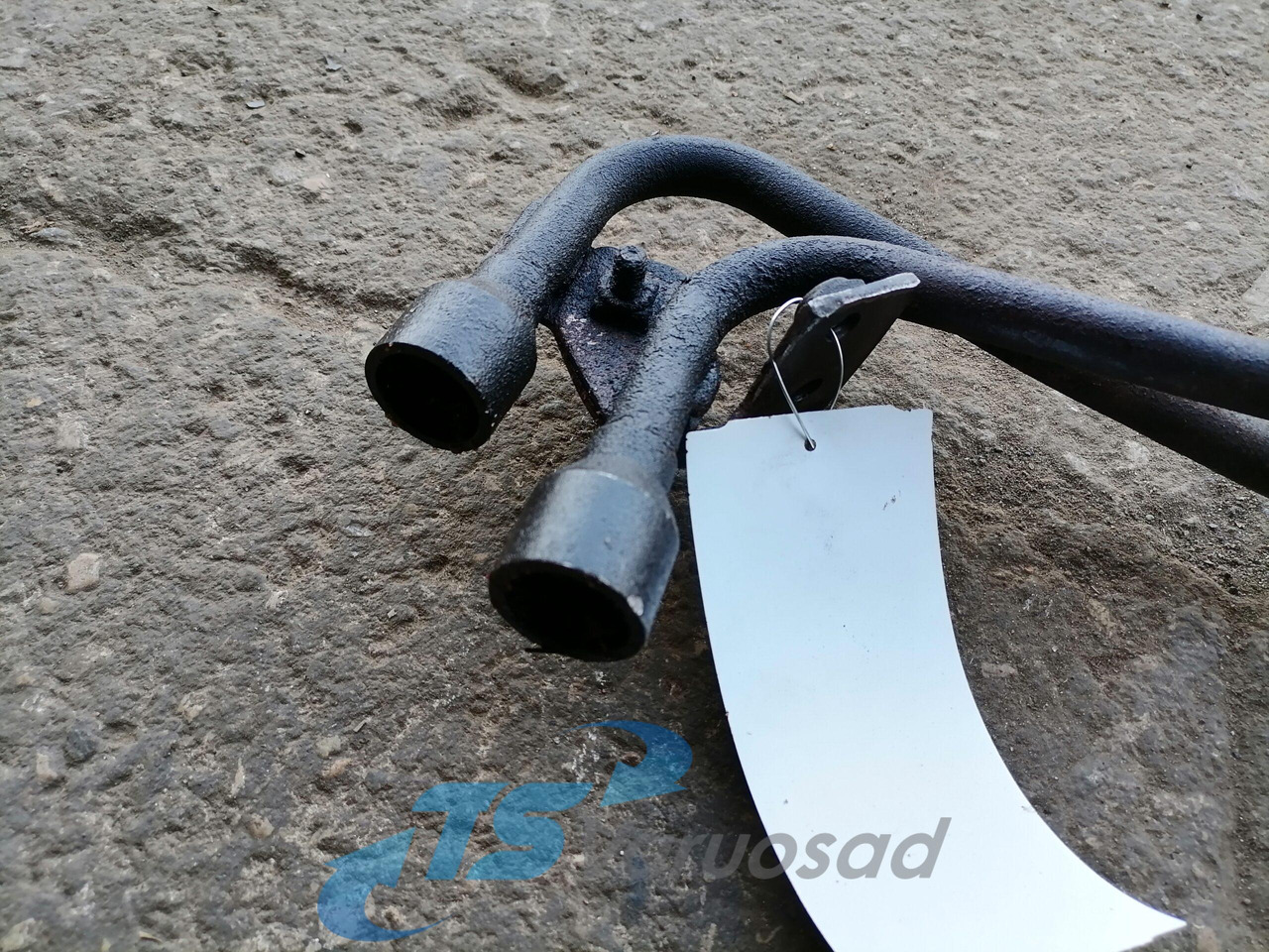 Scania Transmission oil pipe 1736156 - علبة التروس و قطع الغيار - شاحنة: صورة 3 Scania Transmission oil pipe 1736156 - علبة التروس و قطع الغيار - شاحنة: صورة 3