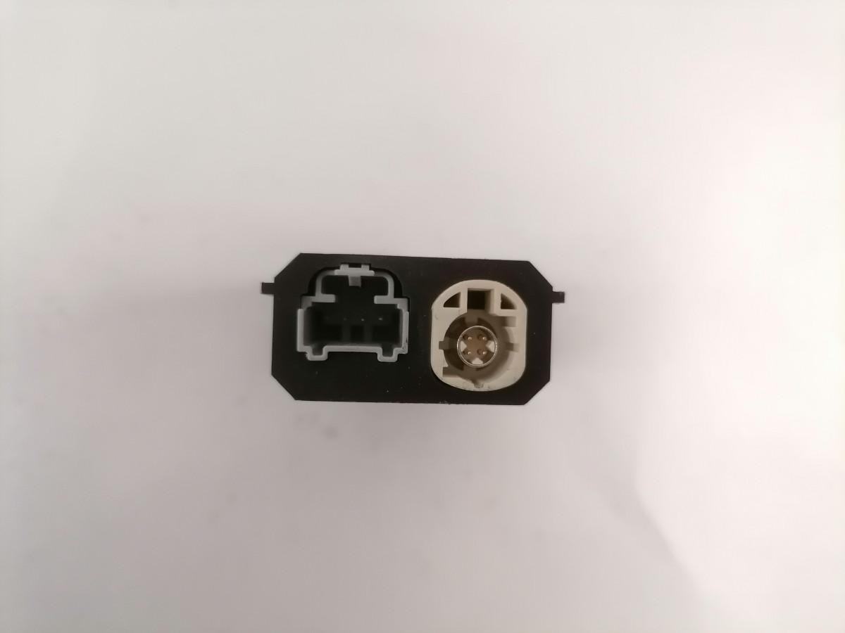 Scania USB/AUX pistikute paneel 2554705 - النظام الكهربائي - شاحنة: صورة 4 Scania USB/AUX pistikute paneel 2554705 - النظام الكهربائي - شاحنة: صورة 4