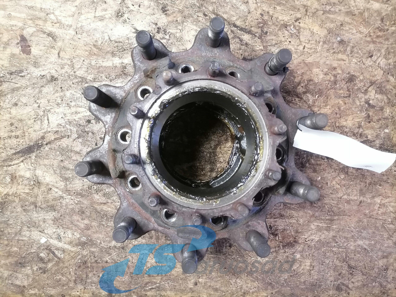 Scania Wheel hub 2290542 - قطع غيار عامة - شاحنة: صورة 2 Scania Wheel hub 2290542 - قطع غيار عامة - شاحنة: صورة 2