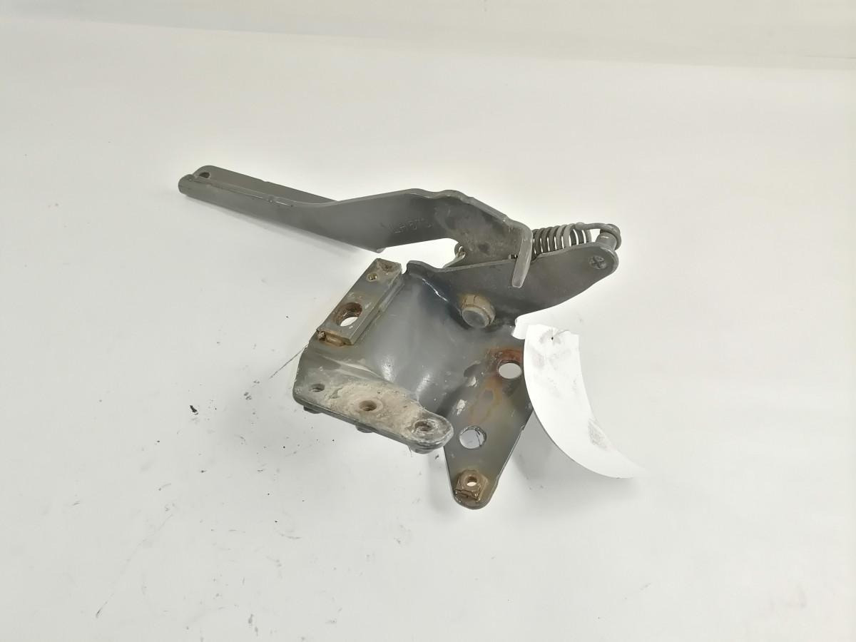 Scania lower grille carrier hinge 1785546 - شبكة أمامية - شاحنة: صورة 2 Scania lower grille carrier hinge 1785546 - شبكة أمامية - شاحنة: صورة 2