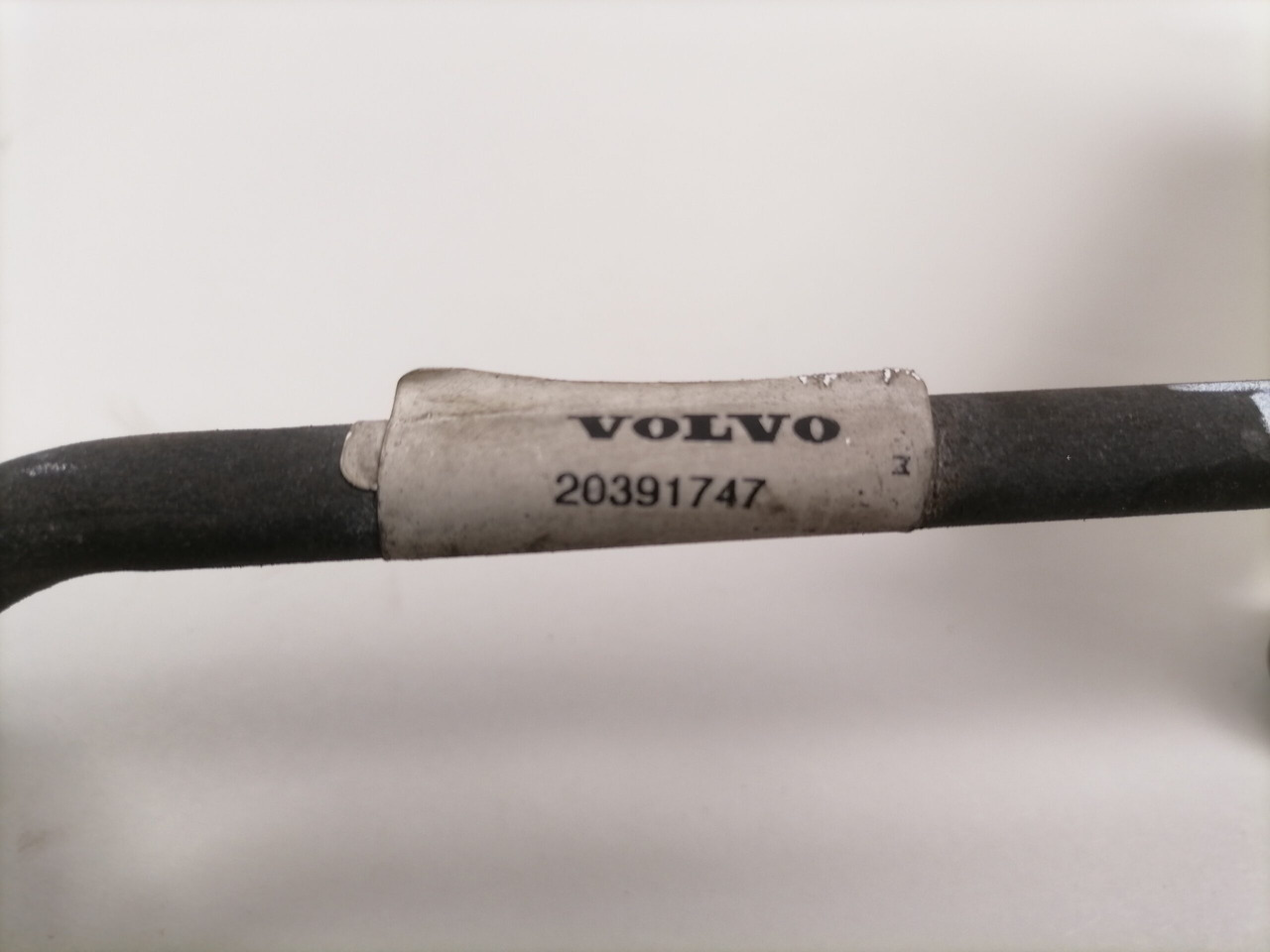 Volvo A/C pipe 20391747 - تدفئة/ تهوية - شاحنة: صورة 2 Volvo A/C pipe 20391747 - تدفئة/ تهوية - شاحنة: صورة 2