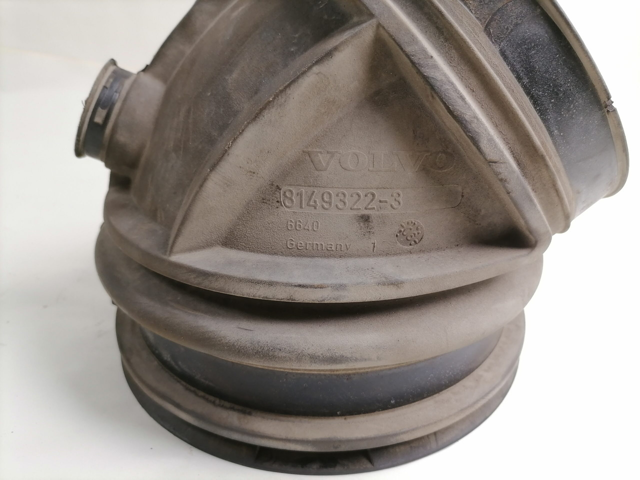 Volvo Air intake 8149322 - نظام سحب الهواء - شاحنة: صورة 5 Volvo Air intake 8149322 - نظام سحب الهواء - شاحنة: صورة 5