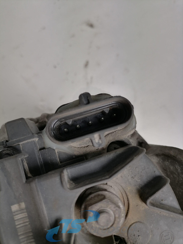 Volvo Alternator 0986046290 - مولد كهرباء - شاحنة: صورة 3 Volvo Alternator 0986046290 - مولد كهرباء - شاحنة: صورة 3