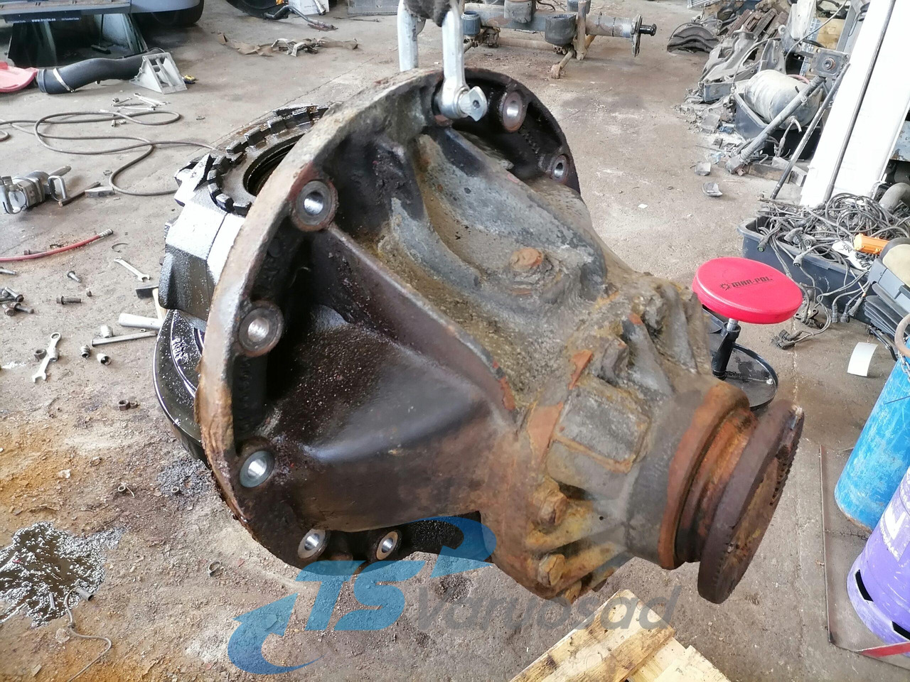 Volvo Axel gear RS1356SV - محرك السفر - شاحنة: صورة 1 Volvo Axel gear RS1356SV - محرك السفر - شاحنة: صورة 1
