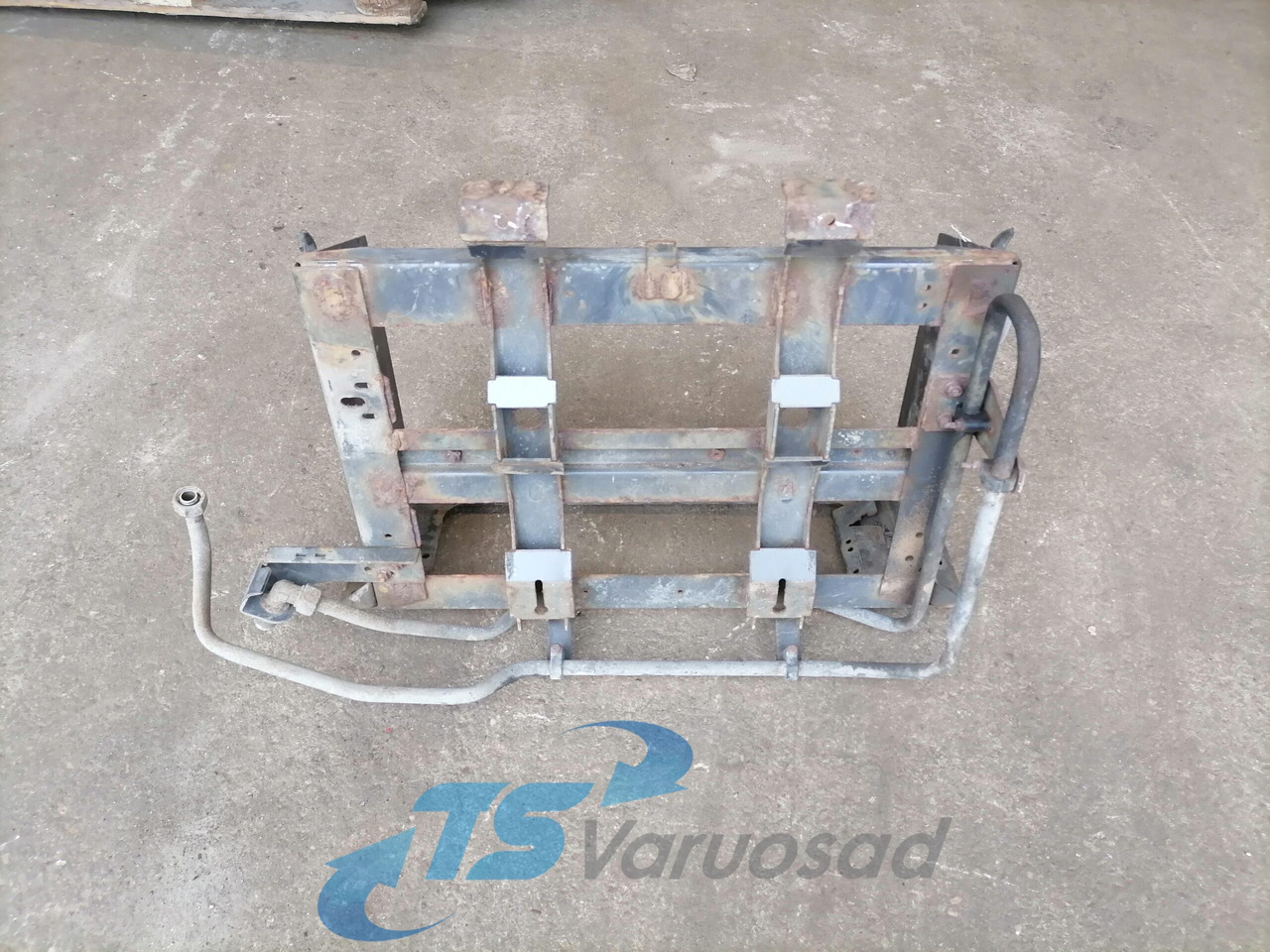 Volvo Battery box 82242391 - بطارية - شاحنة: صورة 3 Volvo Battery box 82242391 - بطارية - شاحنة: صورة 3
