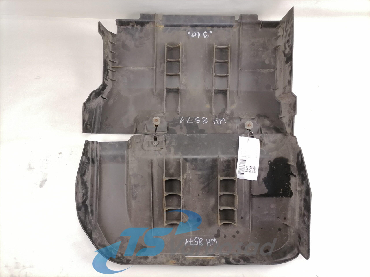 Volvo Battery cover 21924923 - بطارية - شاحنة: صورة 3 Volvo Battery cover 21924923 - بطارية - شاحنة: صورة 3