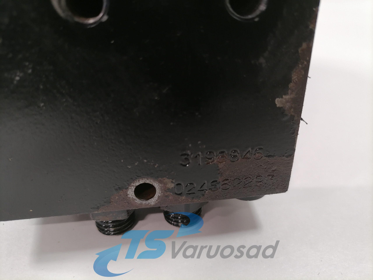 Volvo Cab tilting pump 3198846 - تعليق الكابينة - شاحنة: صورة 4 Volvo Cab tilting pump 3198846 - تعليق الكابينة - شاحنة: صورة 4