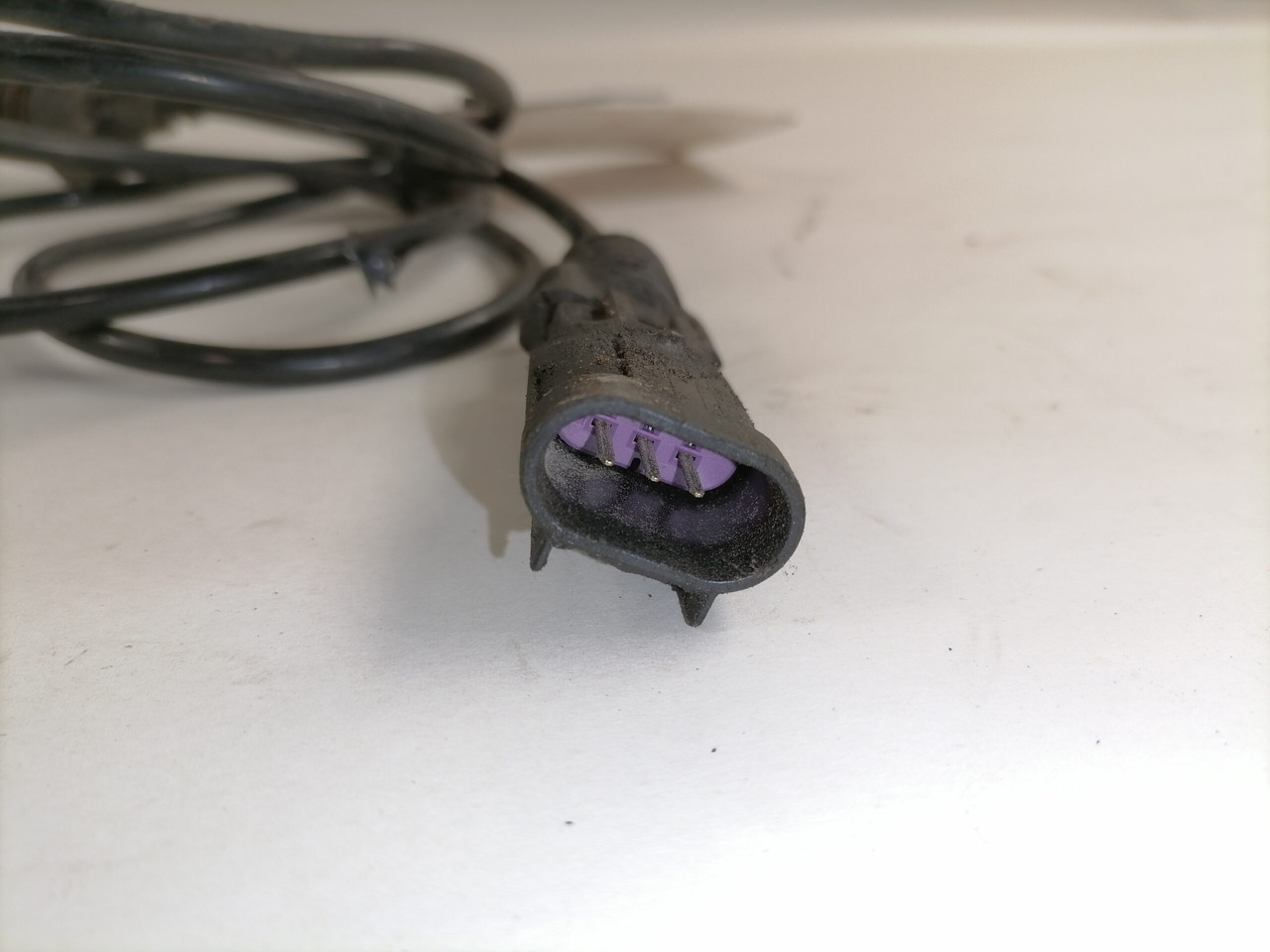 Volvo Cable, brake pad 20526766 - أجزاء الفرامل - شاحنة: صورة 4 Volvo Cable, brake pad 20526766 - أجزاء الفرامل - شاحنة: صورة 4