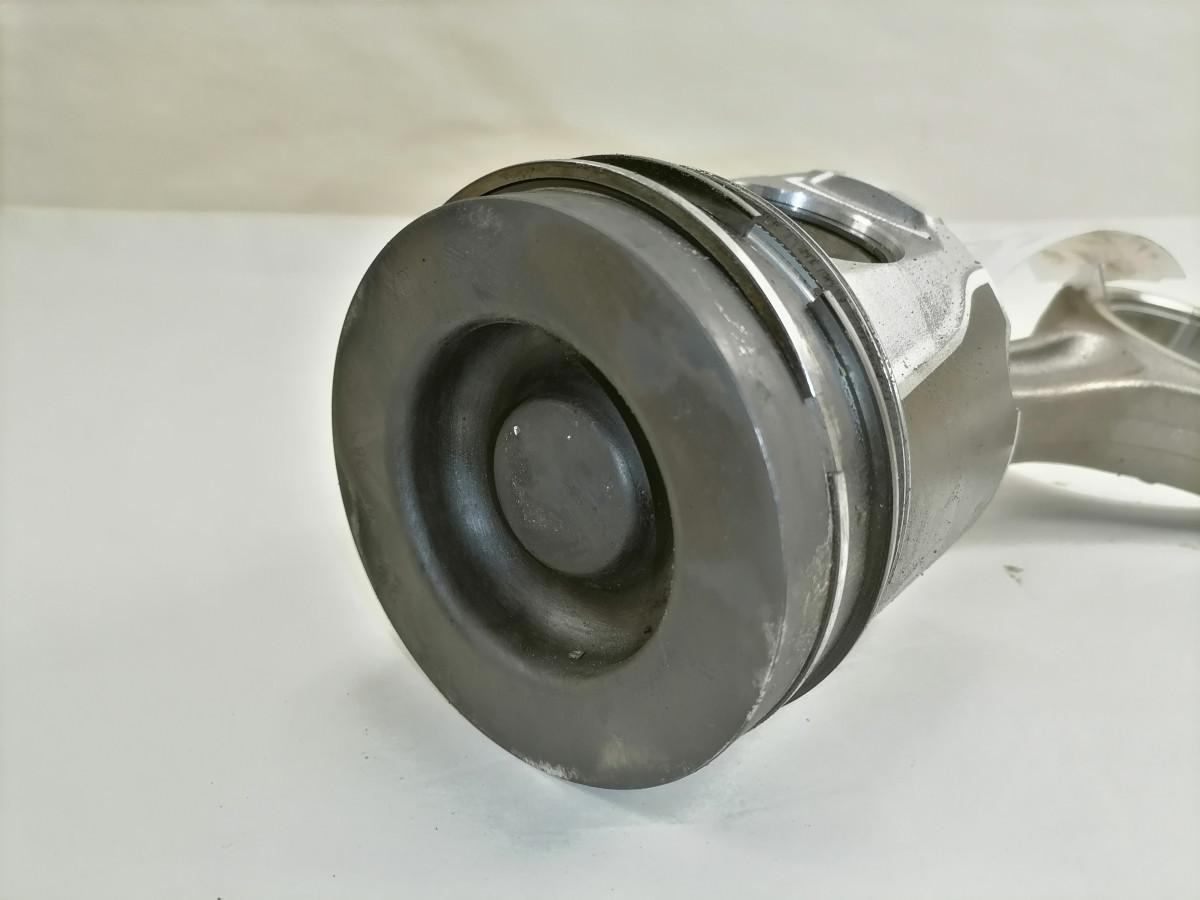 Volvo Connecting rod + piston 20980449 - بساتم/ حلقات/ بطانات - شاحنة: صورة 3 Volvo Connecting rod + piston 20980449 - بساتم/ حلقات/ بطانات - شاحنة: صورة 3