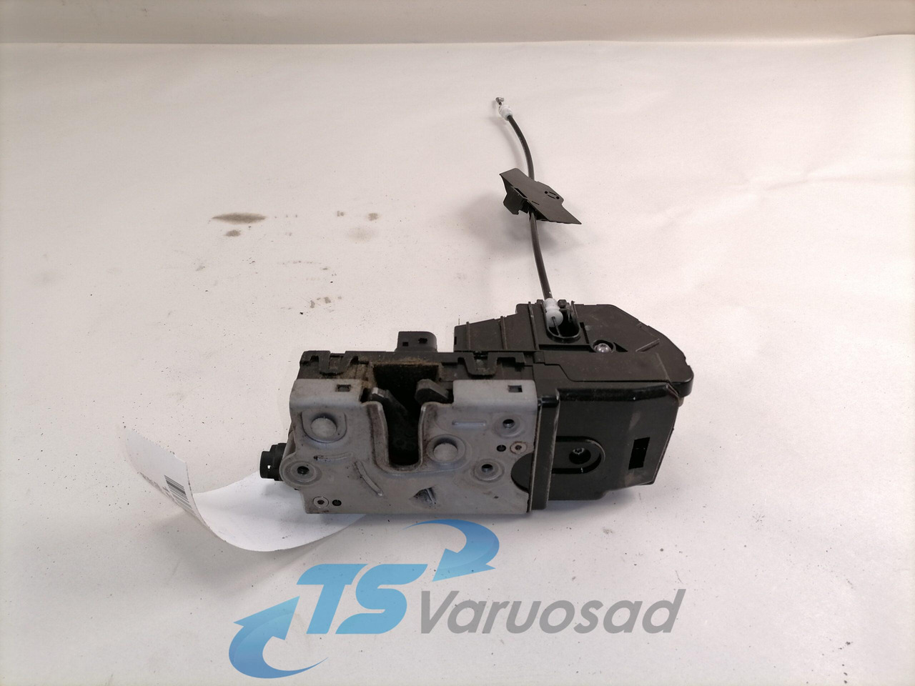 Volvo Door lock 84012032 - باب و قطع الغيار - شاحنة: صورة 1 Volvo Door lock 84012032 - باب و قطع الغيار - شاحنة: صورة 1