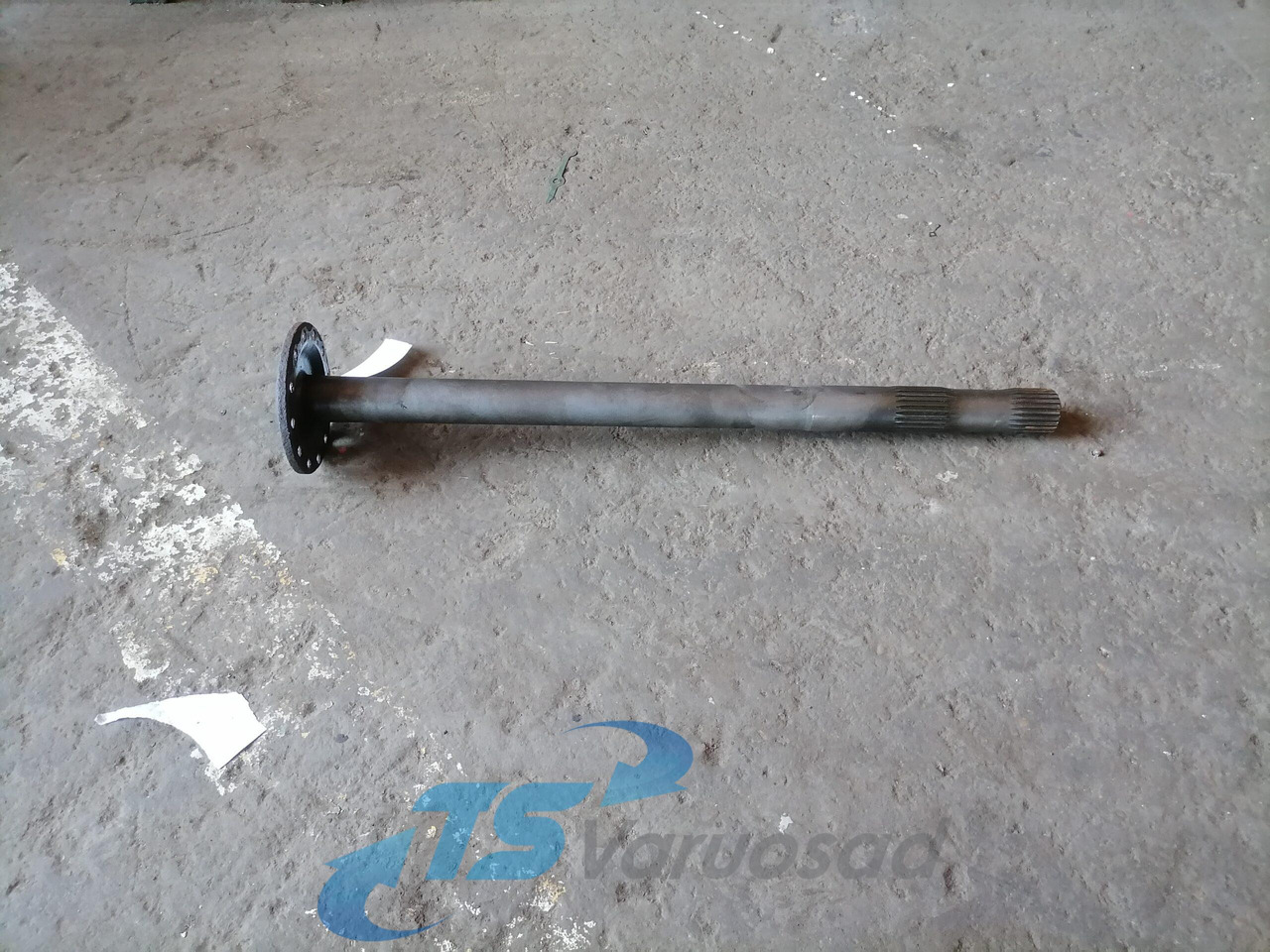 Volvo Drive shaft 1524628 - نصف رمح - شاحنة: صورة 1 Volvo Drive shaft 1524628 - نصف رمح - شاحنة: صورة 1