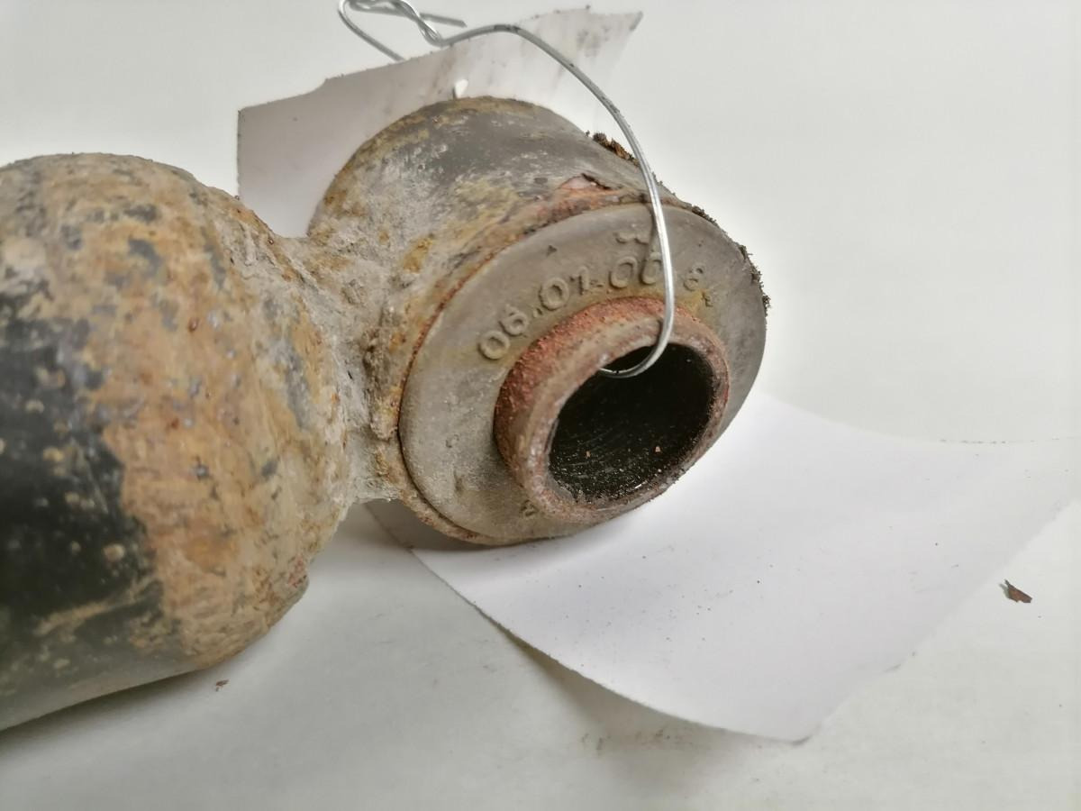 Volvo First axel shock absorber 82052423 - امتصاص الصدمات - شاحنة: صورة 3 Volvo First axel shock absorber 82052423 - امتصاص الصدمات - شاحنة: صورة 3