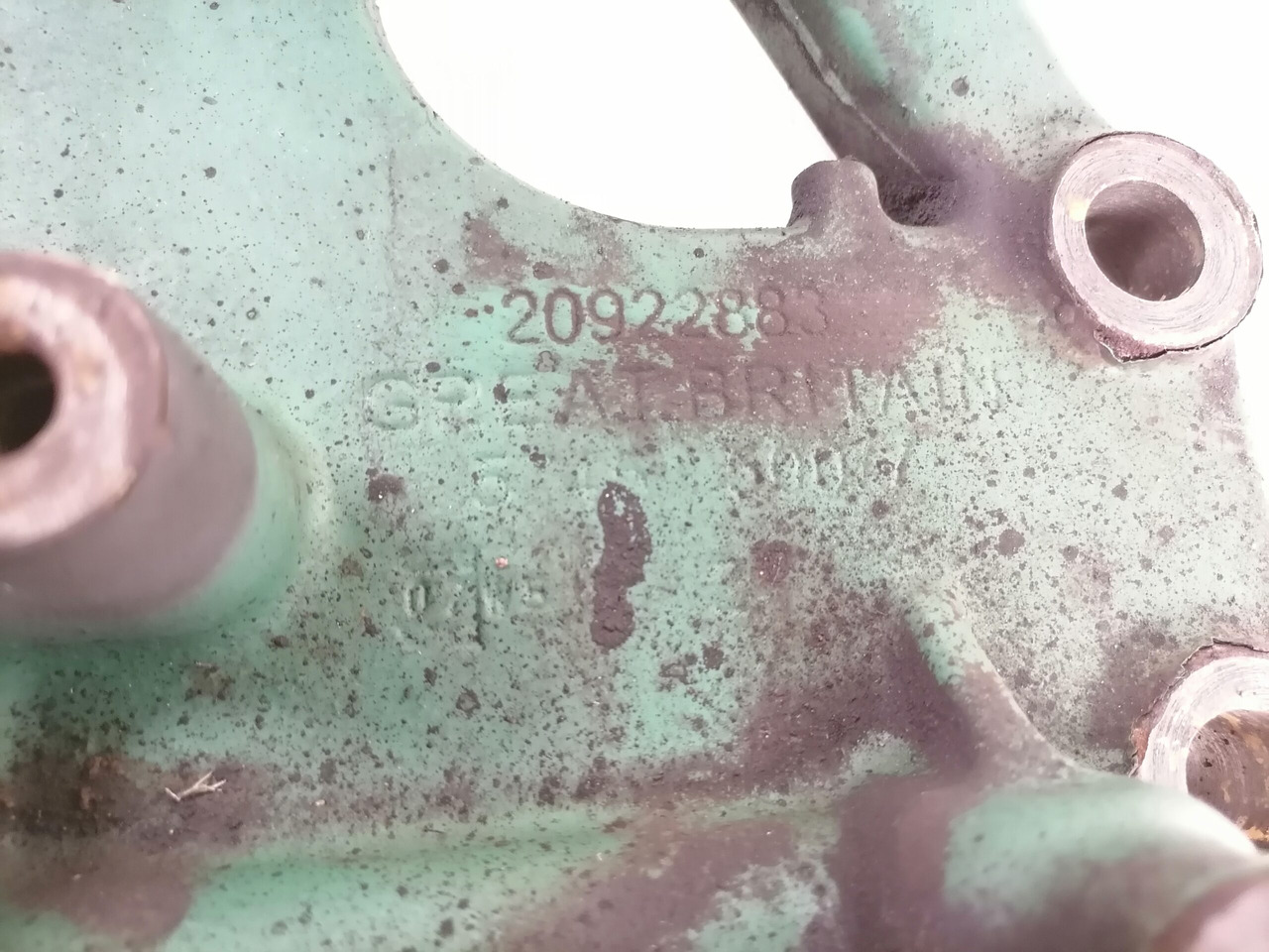 Volvo Generaatori kandur 20922883 - مولد كهرباء - شاحنة: صورة 2 Volvo Generaatori kandur 20922883 - مولد كهرباء - شاحنة: صورة 2