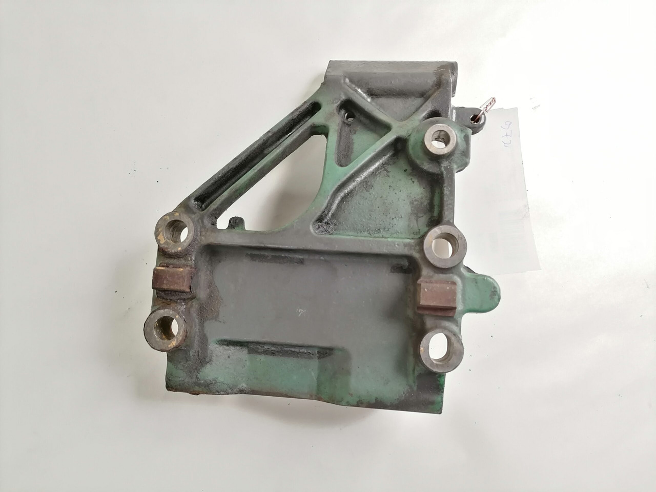 Volvo Generaatori kandur 20922883 - مولد كهرباء - شاحنة: صورة 4 Volvo Generaatori kandur 20922883 - مولد كهرباء - شاحنة: صورة 4