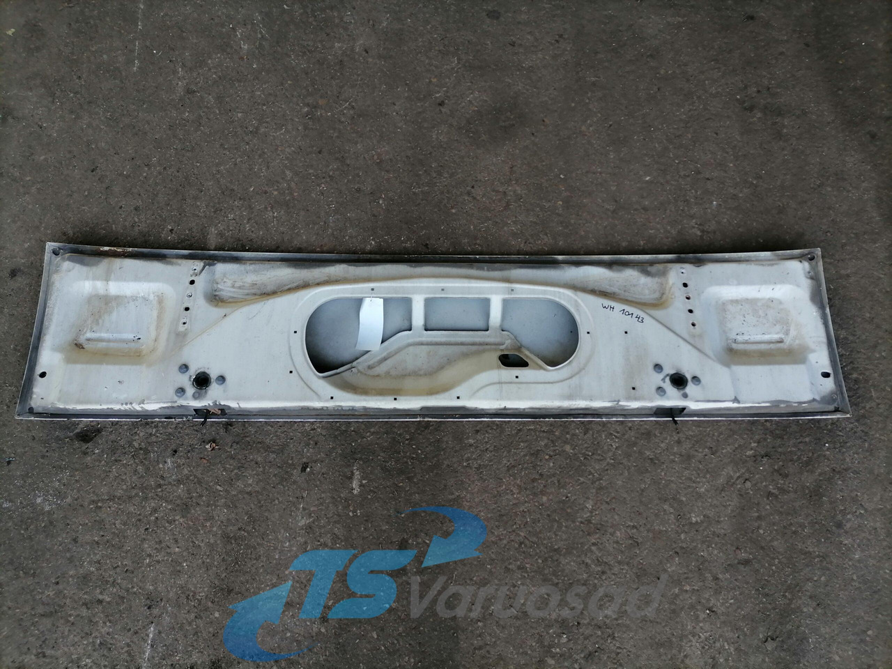 Volvo Grille panel 8191220 - شبكة أمامية - شاحنة: صورة 2 Volvo Grille panel 8191220 - شبكة أمامية - شاحنة: صورة 2