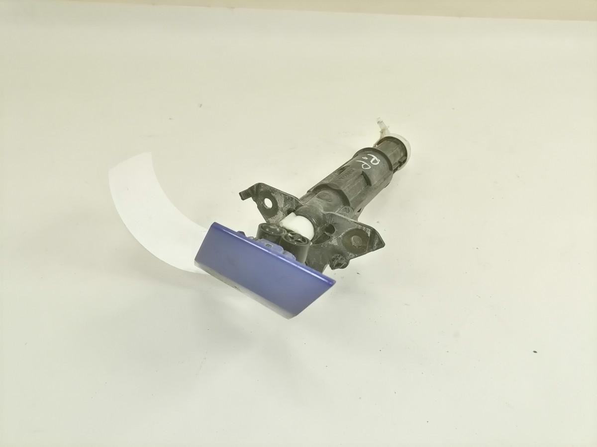 Volvo Headlight washer system 84458116 - مساحة الزجاج الأمامي - شاحنة: صورة 2 Volvo Headlight washer system 84458116 - مساحة الزجاج الأمامي - شاحنة: صورة 2