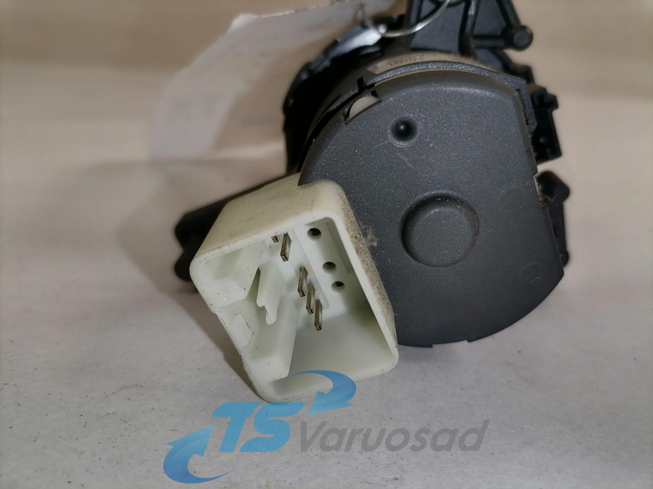 Volvo Ignition lock 22336369 - باب و قطع الغيار - شاحنة: صورة 2 Volvo Ignition lock 22336369 - باب و قطع الغيار - شاحنة: صورة 2
