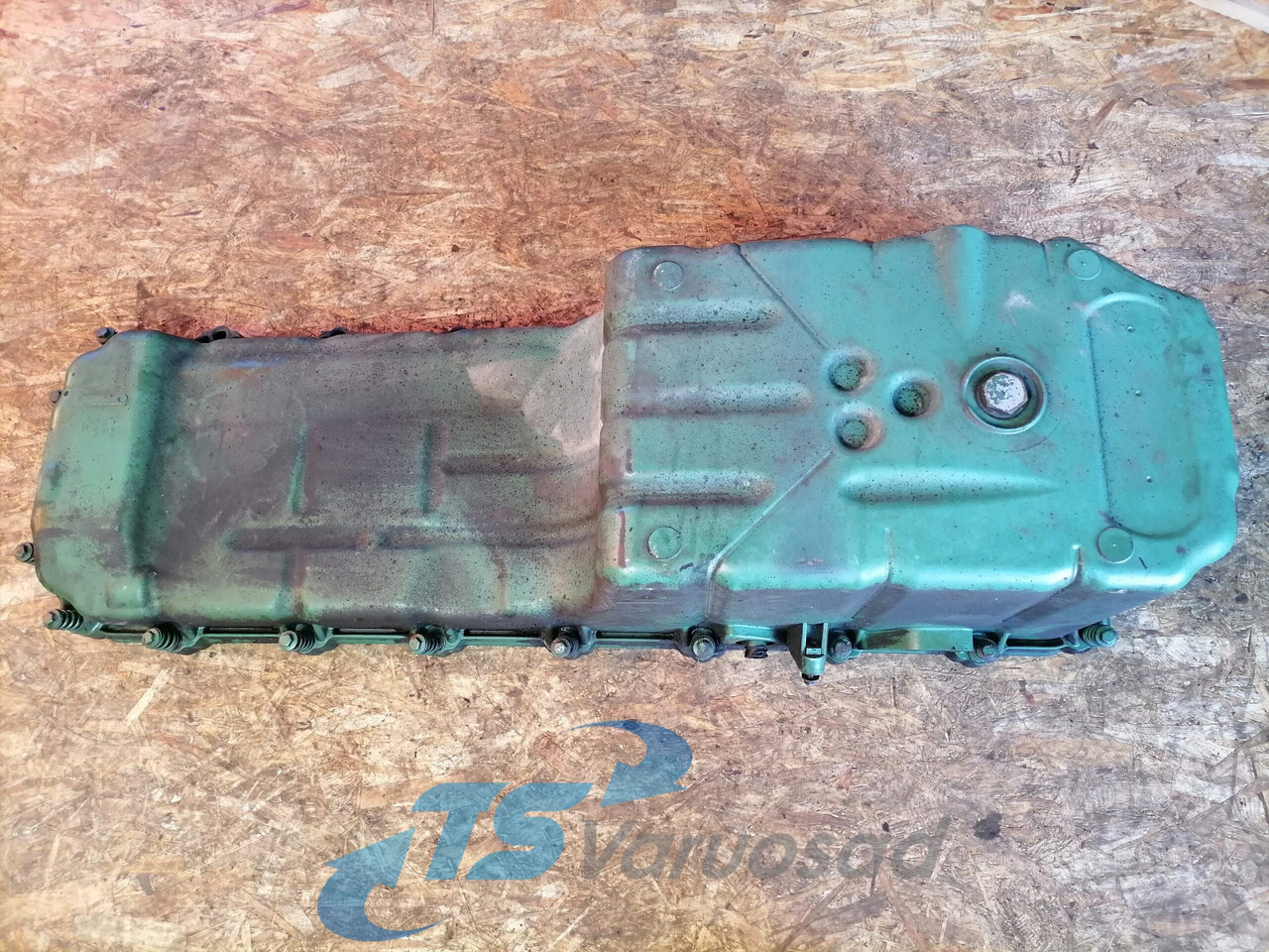 Volvo Oil sump 20493972 - حوض الزيت - شاحنة: صورة 2 Volvo Oil sump 20493972 - حوض الزيت - شاحنة: صورة 2