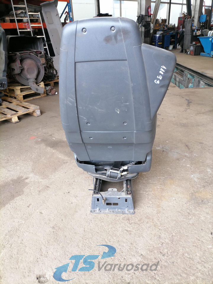 Volvo Passenger seat - مقعد - شاحنة: صورة 5 Volvo Passenger seat - مقعد - شاحنة: صورة 5