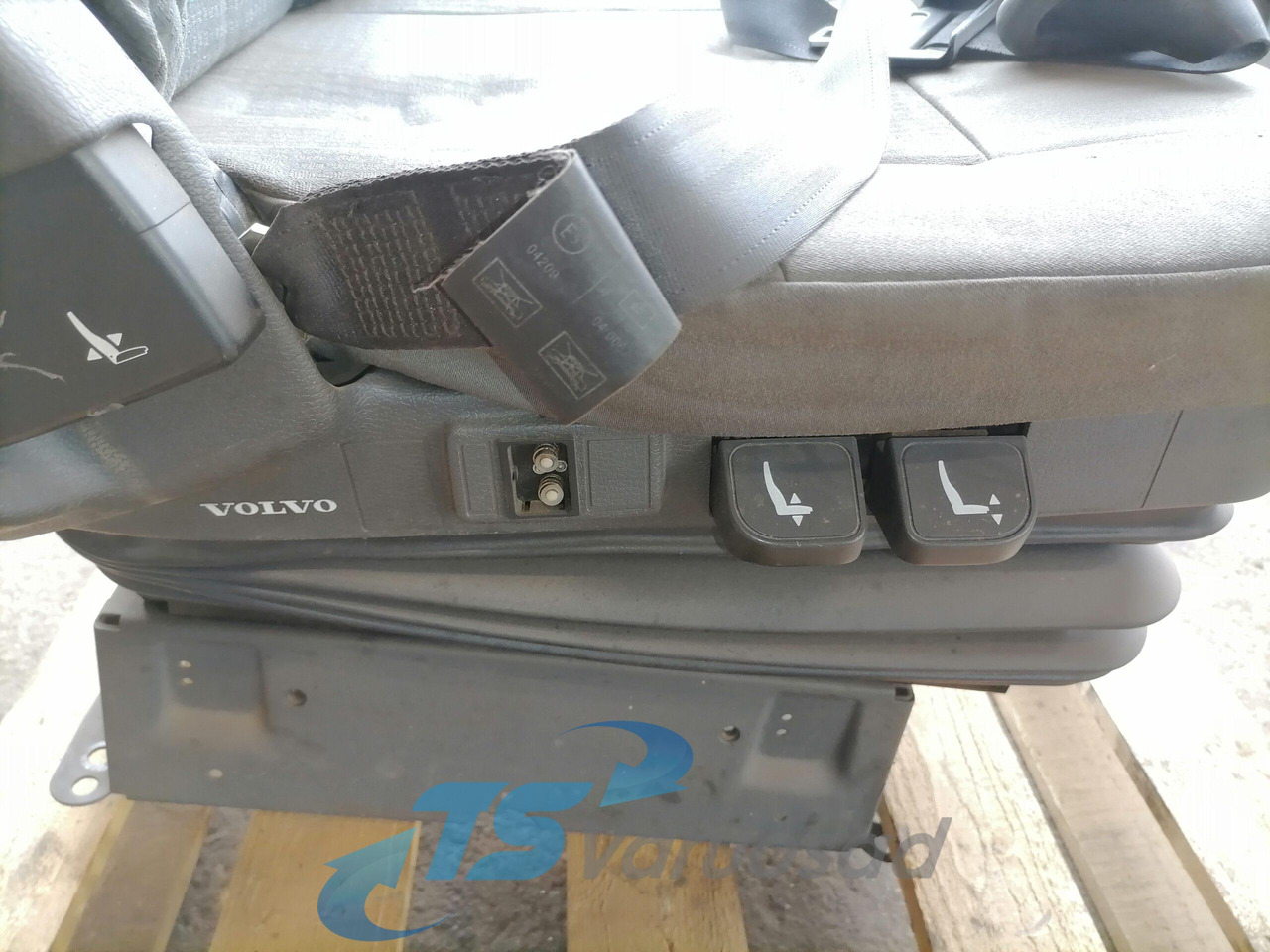 Volvo Passenger seat - مقعد - شاحنة: صورة 4 Volvo Passenger seat - مقعد - شاحنة: صورة 4