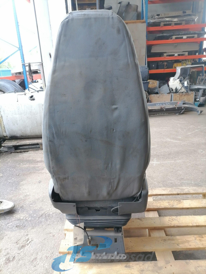 Volvo Passenger seat - مقعد - شاحنة: صورة 3 Volvo Passenger seat - مقعد - شاحنة: صورة 3