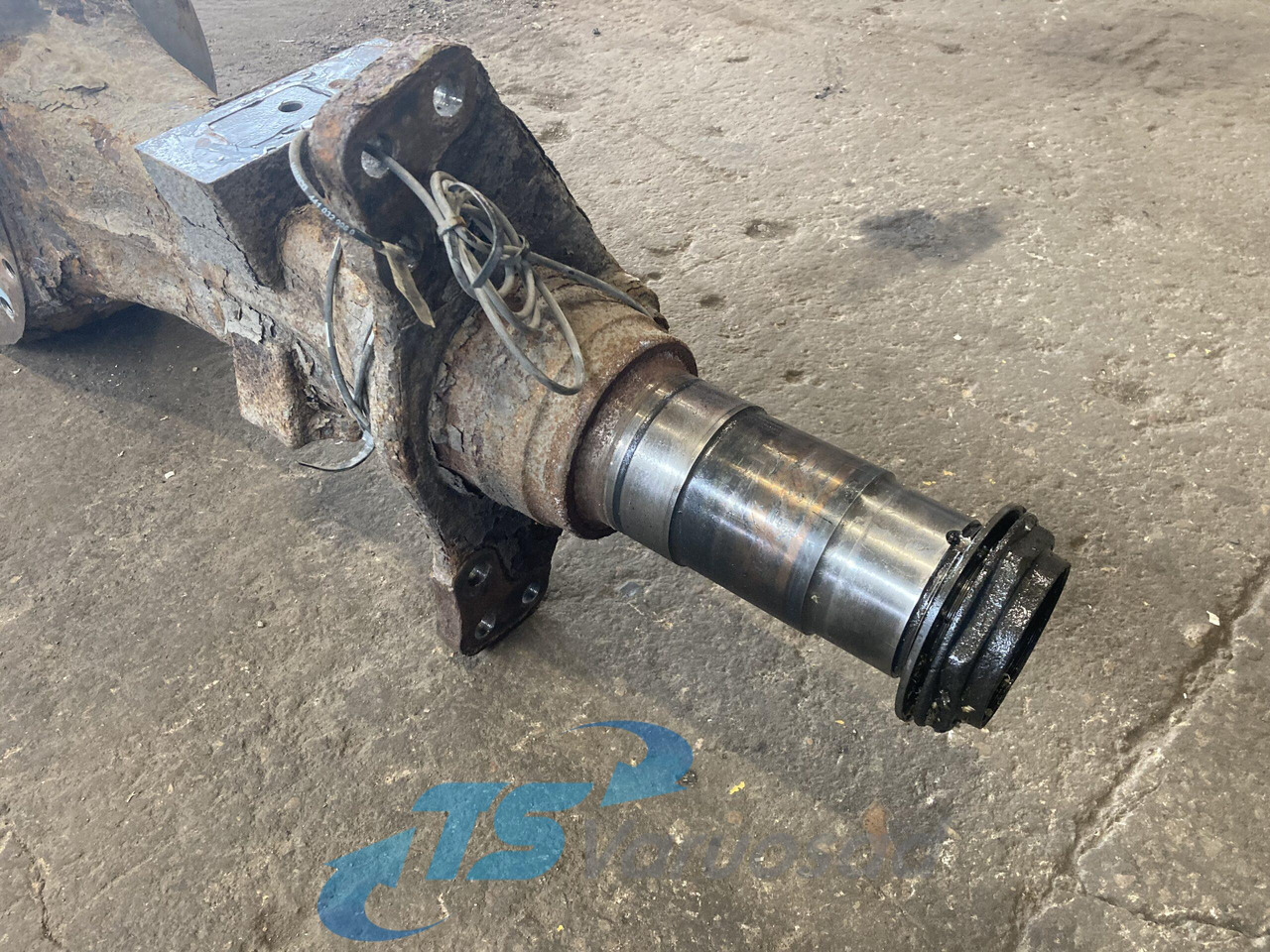 Volvo Rear axel housing 20815215 - المحور و قطع الغيار - شاحنة: صورة 4 Volvo Rear axel housing 20815215 - المحور و قطع الغيار - شاحنة: صورة 4