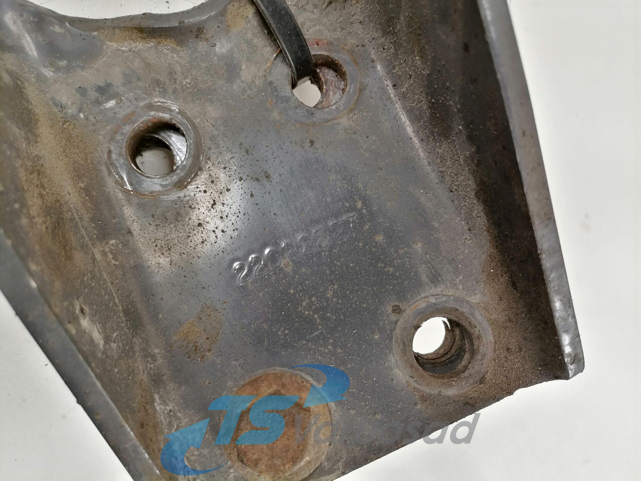 Volvo Shock absorber mounting 22022527 - تعليق - شاحنة: صورة 3 Volvo Shock absorber mounting 22022527 - تعليق - شاحنة: صورة 3