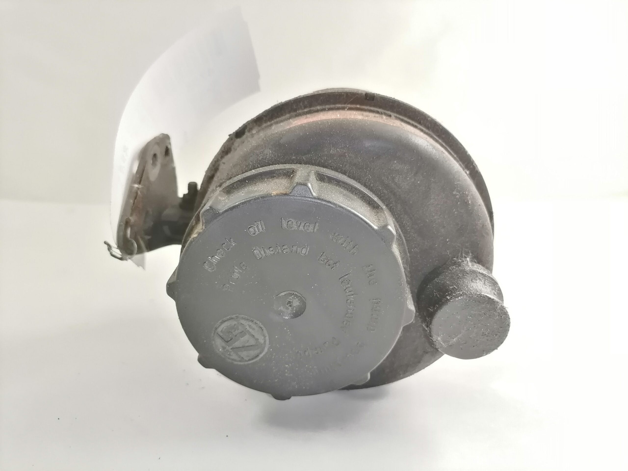 Volvo Steering oil tank+ bracket 1592945 - خرطوم التوجيه - شاحنة: صورة 4 Volvo Steering oil tank+ bracket 1592945 - خرطوم التوجيه - شاحنة: صورة 4