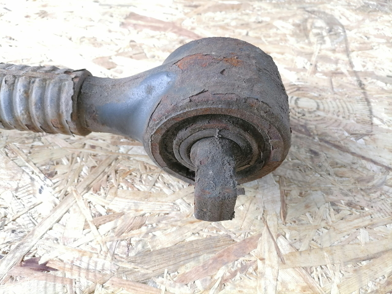 Volvo Torque rod 20410053 - المحور و قطع الغيار - شاحنة: صورة 3 Volvo Torque rod 20410053 - المحور و قطع الغيار - شاحنة: صورة 3