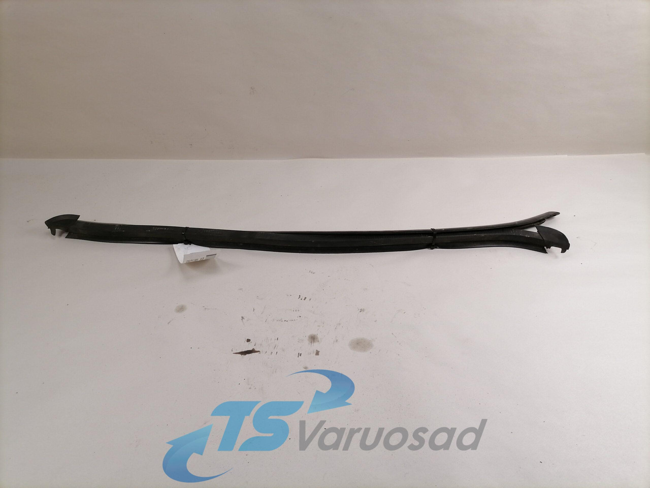 Volvo Ukseklaasi tihend 82178206 - باب و قطع الغيار - شاحنة: صورة 1 Volvo Ukseklaasi tihend 82178206 - باب و قطع الغيار - شاحنة: صورة 1