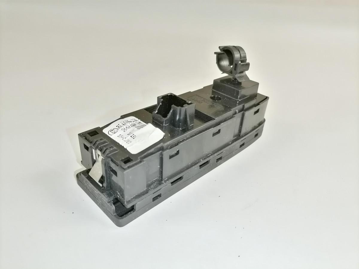 Volvo Volvo lüliti, aknatõstuk 22154240 - كابينة - شاحنة: صورة 3 Volvo Volvo lüliti, aknatõstuk 22154240 - كابينة - شاحنة: صورة 3