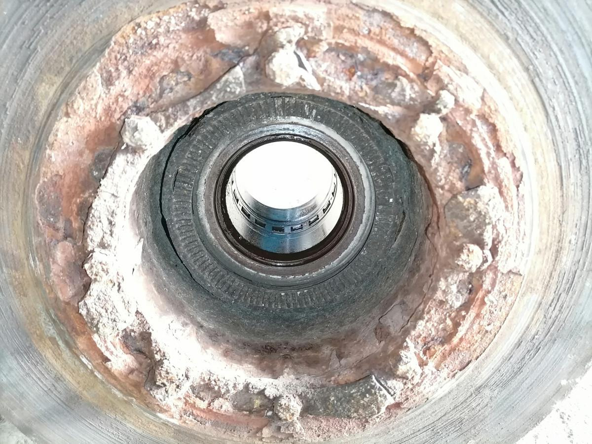 Volvo Volvo truck with wheel hub 85107753 - محور - شاحنة: صورة 5 Volvo Volvo truck with wheel hub 85107753 - محور - شاحنة: صورة 5