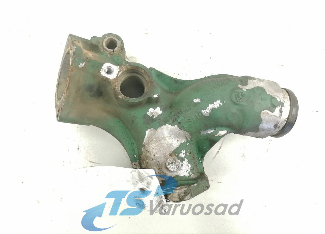 Volvo Water pump manifold / housing 20539684 - مضخة المبرد - شاحنة: صورة 2 Volvo Water pump manifold / housing 20539684 - مضخة المبرد - شاحنة: صورة 2