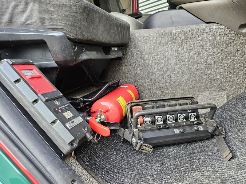 شاحنة كرين DAF CF 85.410 6x2 / HIAB 35 t/m crane / kran + REMOTE: صورة 7 شاحنة كرين DAF CF 85.410 6x2 / HIAB 35 t/m crane / kran + REMOTE: صورة 7