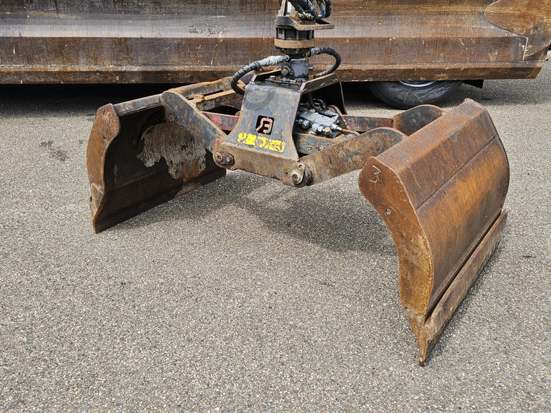 DAF TATRA 6X6 / T158/II / 2 SIDE TIPPER - HMF Z CRANE - شاحنة قلاب, شاحنة كرين: صورة 5 DAF TATRA 6X6 / T158/II / 2 SIDE TIPPER - HMF Z CRANE - شاحنة قلاب, شاحنة كرين: صورة 5