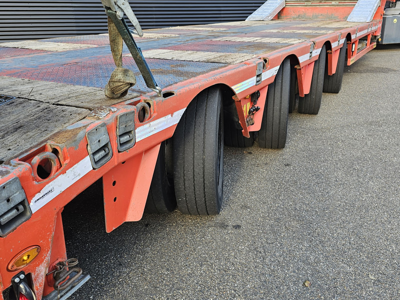 Faymonville F-S44-/ 4 x STEERING / HYDRAULIC RAMPS / EXTENDABLE - عربة منخفضة مسطحة نصف مقطورة: صورة 4 Faymonville F-S44-/ 4 x STEERING / HYDRAULIC RAMPS / EXTENDABLE - عربة منخفضة مسطحة نصف مقطورة: صورة 4