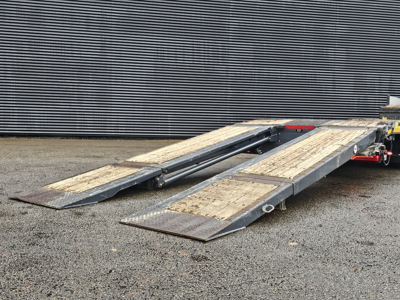 Kässbohrer LB3E / 3 AXLE / HYDRAULIC RAMP / LIFT AXLE - عربة منخفضة مسطحة نصف مقطورة: صورة 5 Kässbohrer LB3E / 3 AXLE / HYDRAULIC RAMP / LIFT AXLE - عربة منخفضة مسطحة نصف مقطورة: صورة 5