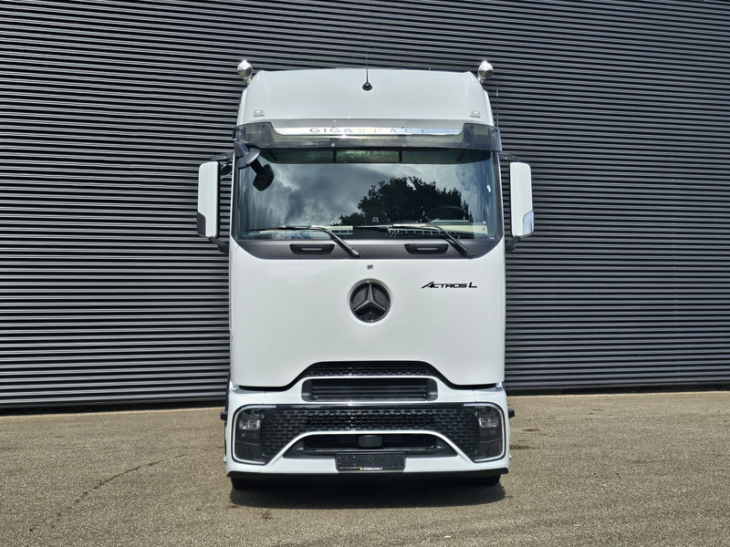 Mercedes-Benz ACTROS 2548 / GIGASPACE / 6X2/4 / !! NEW !! / PTO - وحدة جر: صورة 4 Mercedes-Benz ACTROS 2548 / GIGASPACE / 6X2/4 / !! NEW !! / PTO - وحدة جر: صورة 4
