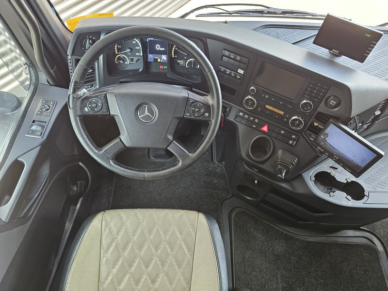 وحدة جر Mercedes-Benz Arocs 2658 6x4 / HMF 40 t/m - 21.3 mtr / WINCH: صورة 17