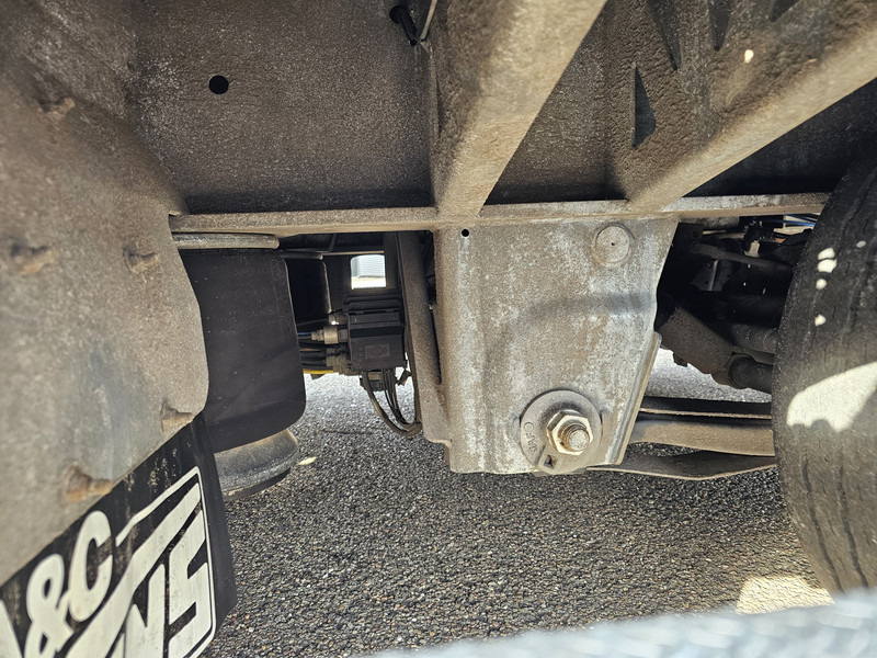 Noyens A4 KR 44 / 4 AXLE 32.000 KG / OPRIJ - MACHINE TRANSPORT Noyens A4 KR 44 / 4 AXLE 32.000 KG / OPRIJ - MACHINE TRANSPORT: صورة 18 Noyens A4 KR 44 / 4 AXLE 32.000 KG / OPRIJ - MACHINE TRANSPORT Noyens A4 KR 44 / 4 AXLE 32.000 KG / OPRIJ - MACHINE TRANSPORT: صورة 18