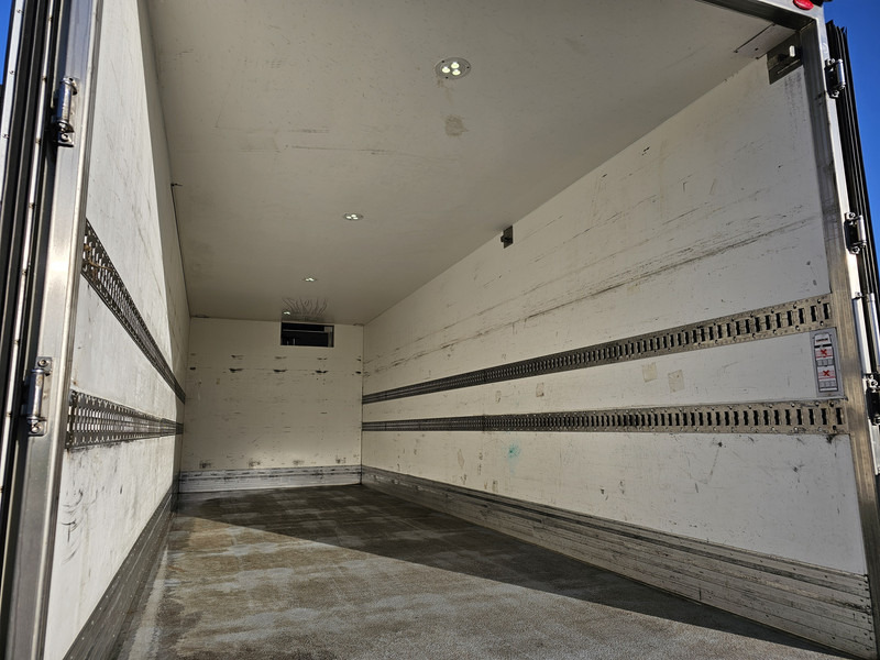 شاحنة الفريزر Scania P250 / LBW /4X2 / FRIGOBLOCK: صورة 15 شاحنة الفريزر Scania P250 / LBW /4X2 / FRIGOBLOCK: صورة 15