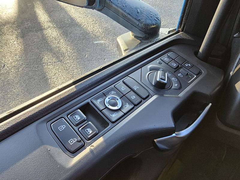 شاحنة الفريزر Scania P250 / LBW /4X2 / FRIGOBLOCK: صورة 11 شاحنة الفريزر Scania P250 / LBW /4X2 / FRIGOBLOCK: صورة 11